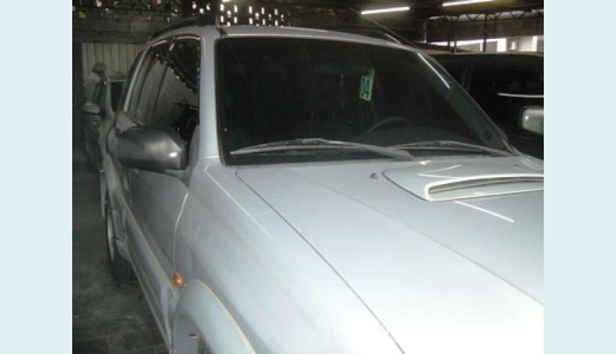 CHEVROLET TRACKER TB 4X4 - PRATA - 2004 Foto 1 (Grande)