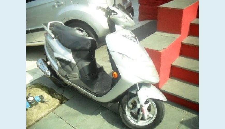 SUZUKI BURGMAN 125 AUTOMATIC - PRATA - 2008 Foto 1 (Grande)