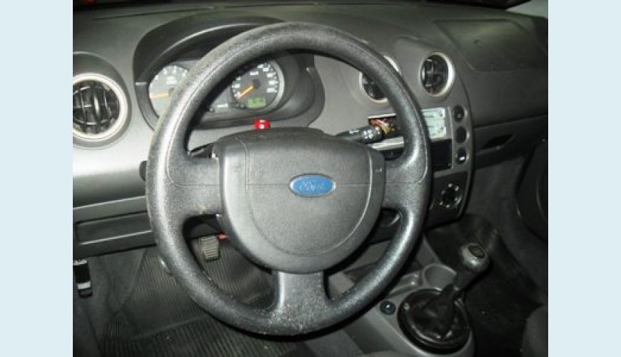 FORD FIESTA HATCH 1.0 - VERMELHO - 2007 Foto 2 (Grande)