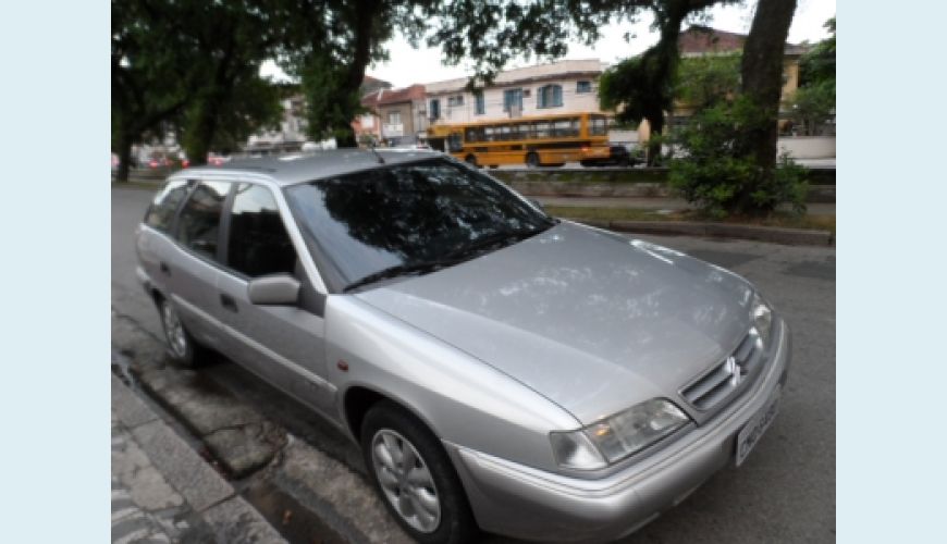 CITROËN XANTIA BREAK 2.0 8V/GLX 2.0 16V AUT. - PRATA - 1999 Foto 2 (Grande)