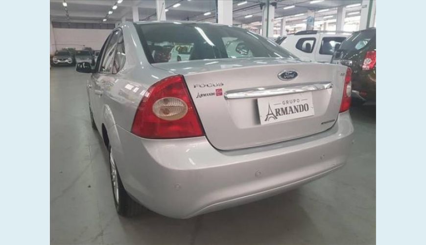 FORD FOCUS 2.0 GHIA SEDAN 16V FLEX 4P - PRATA - 2010 Foto 2 (Grande)