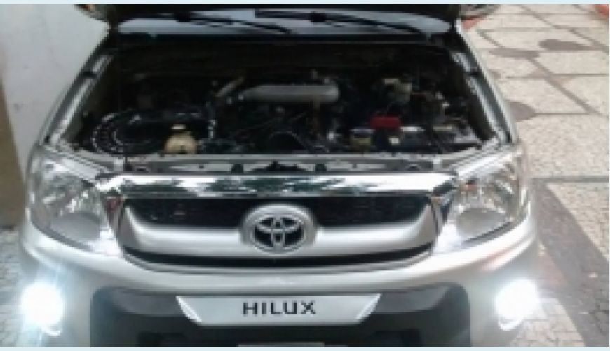 TOYOTA HILUX 2.5 STD 4X4 CD 16V TURBO DIESEL 4P - PRATA - 2010 Foto 2 (Grande)