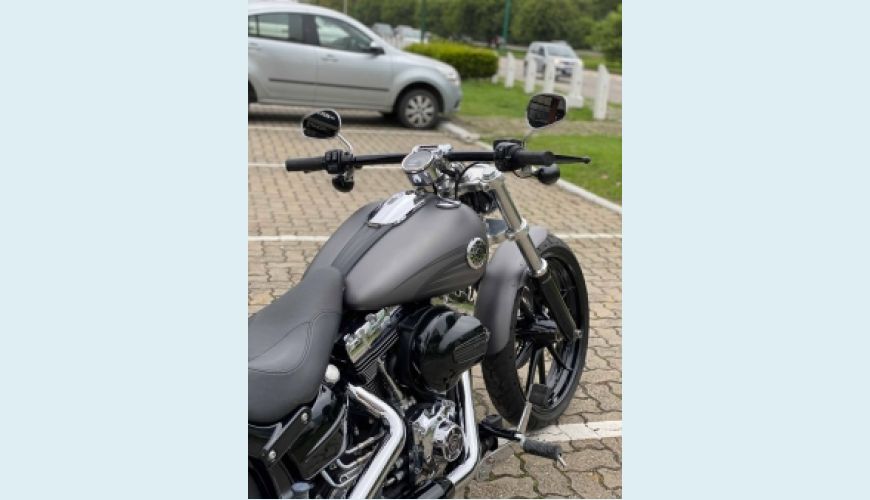 HARLEY-DAVIDSON SOFTAIL BREAKOUT CUSTOM - CINZA - 2016 Foto 2 (Grande)