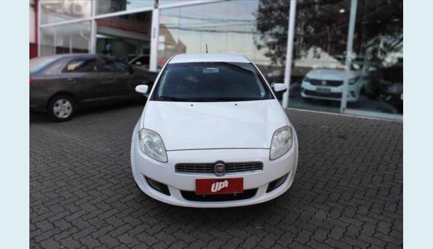 FIAT BRAVO 1.8 ESSENCE 16V FLEX 4P AUT. - BRANCO - 2013 Foto 2 (Grande)