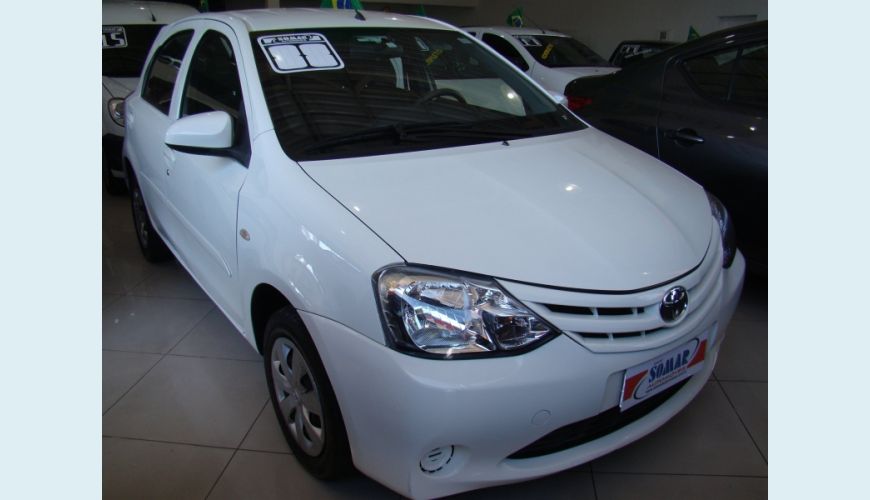 TOYOTA ETIOS 1.3 X 16V FLEX 4P - BRANCO - 2014 Foto 2 (Grande)