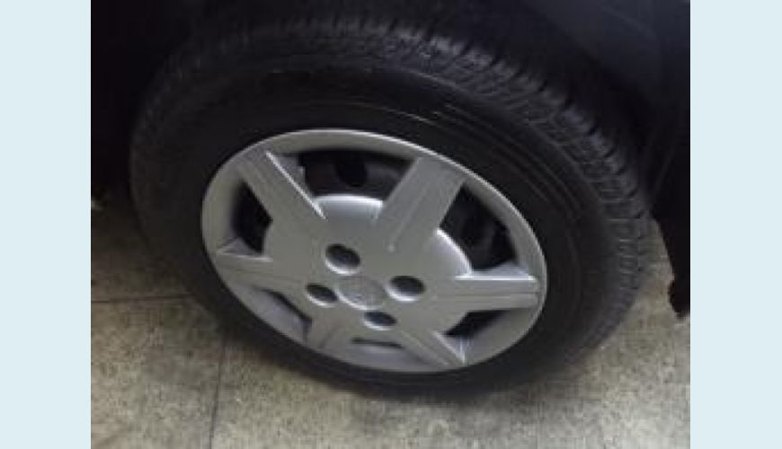 CHEVROLET CLASSIC 1.0 MPFI LS 8V FLEX 4P - PRATA - 2013 Foto 2 (Grande)
