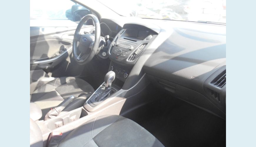 FORD FOCUS 2.0 SE PLUS 16V FLEX 4P POWERSHIFT - CINZA - 2017 Foto 2 (Grande)