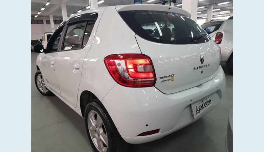 RENAULT SANDERO 1.6 DYNAMIQUE 8V FLEX 4P AUT. - BRANCO - 2016 Foto 2 (Grande)