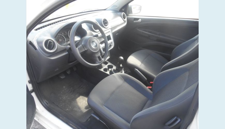 VOLKSWAGEN SAVEIRO 1.6 MI TRENDLINE CS 8V FLEX 2P - BRANCO - 2016 Foto 2 (Grande)