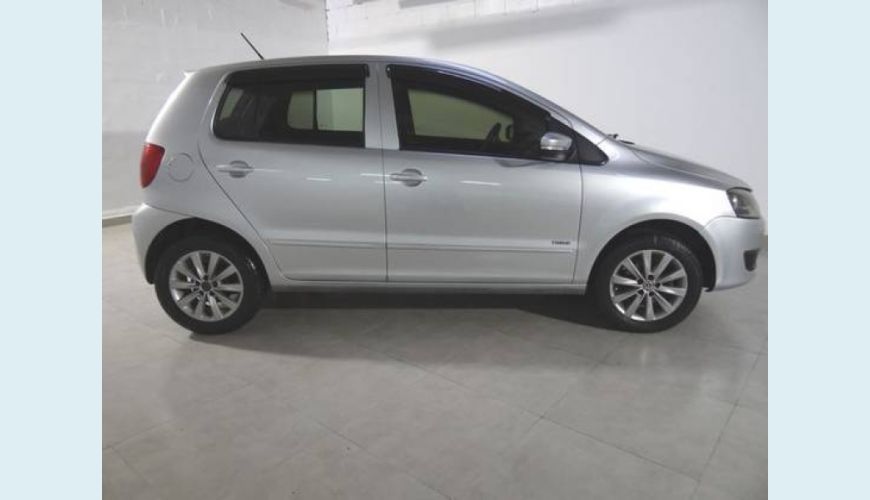 VOLKSWAGEN FOX 1.6 MI 8V FLEX 4P AUT. - PRATA - 2011 Foto 2 (Grande)
