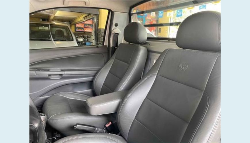 VOLKSWAGEN SAVEIRO 1.6 MI CS 8V FLEX 2P G.V - PRATA - 2013 Foto 2 (Grande)