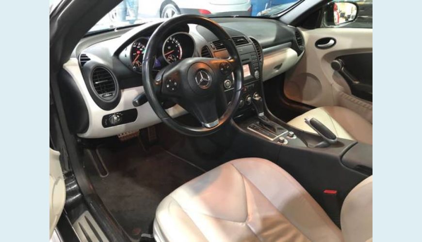 MERCEDES-BENZ SLK 200 1.8 16V KOMPRESSOR AUT. - PRETO - 2011 Foto 2 (Grande)