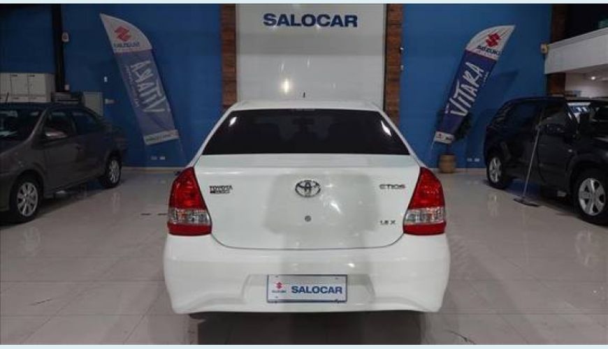 TOYOTA ETIOS 1.5 X SEDAN 16V FLEX 4P - BRANCO - 2018 Foto 2 (Grande)