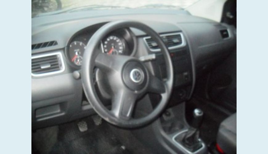VOLKSWAGEN FOX TREND 4P 1.0 FLEX - CINZA - 2010 Foto 2 (Grande)