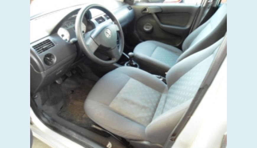 VOLKSWAGEN GOL 1.6 - PRATA - 2005 Foto 2 (Grande)