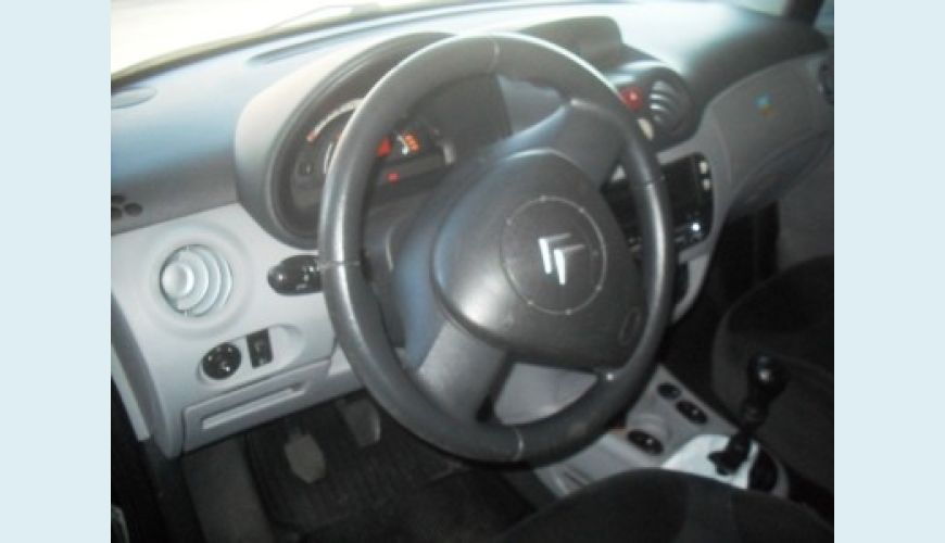 CITROËN C3 EXCLUSIVE - PRETO - 2004 Foto 2 (Grande)