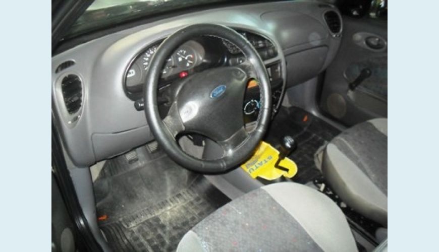 FORD FIESTA 4P STREET - PRETO - 2001 Foto 2 (Grande)