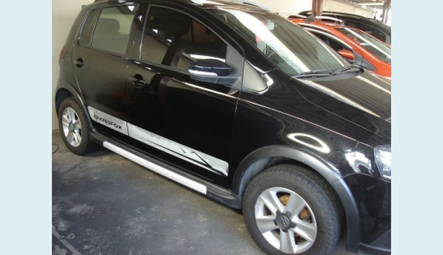 VOLKSWAGEN CROSSFOX 1.6 T. FLEX 16V 5P - PRETO - 2011 Foto 2 (Grande)