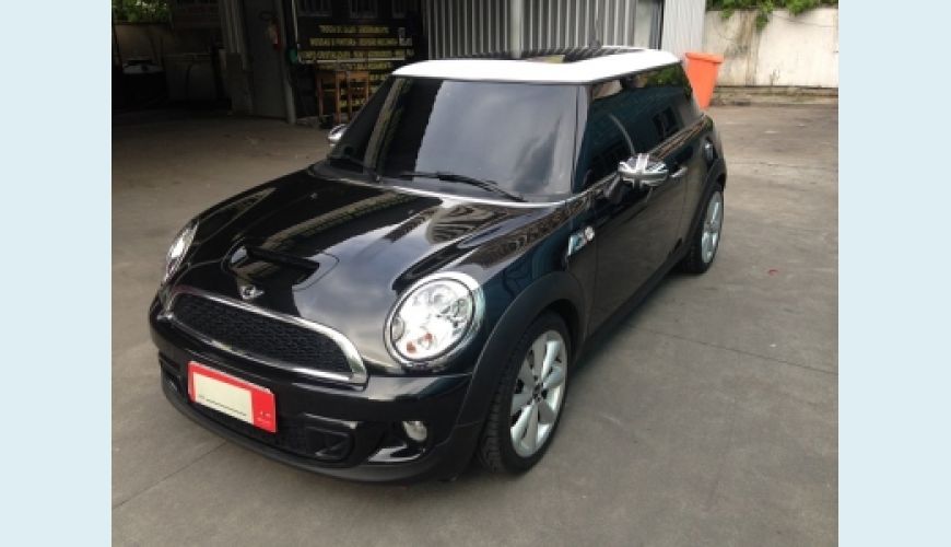 MINI COOPER S 1.6 - PRETO - 2013 Foto 2 (Grande)