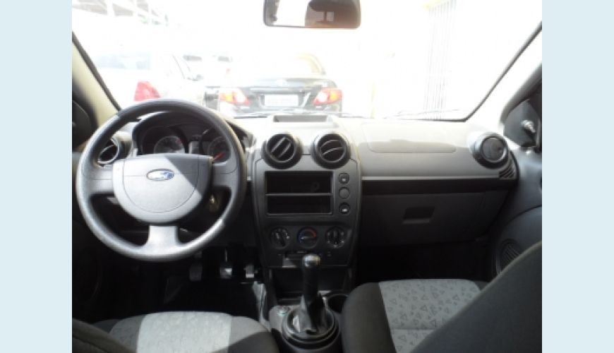 FORD FIESTA 1.6 MPI SEDAN 8V - PRATA - 2011 Foto 2 (Grande)