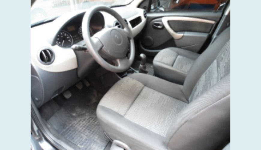 RENAULT SANDERO 1.6 FLEX - PRETO - 2010 Foto 2 (Grande)