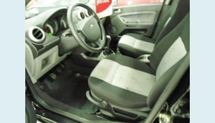 FORD FIESTA HATCH 1.0 - PRETO - 2010 Foto 2 (Grande)