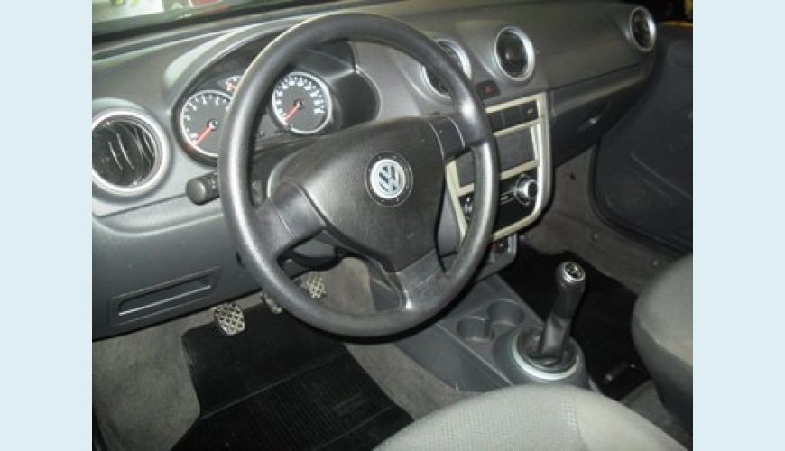 VOLKSWAGEN VOYAGE SEDAN 4P 1.0 FLEX - PRETO - 2011 Foto 2 (Grande)