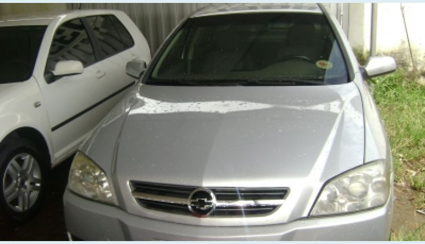 CHEVROLET ASTRA SEDAN 1.8 - PRATA - 2002 Foto 2 (Grande)