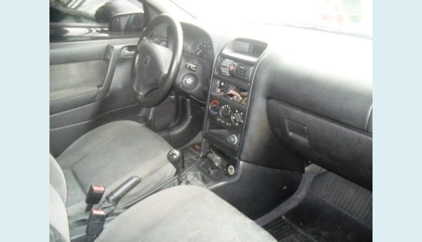 CHEVROLET ASTRA SEDAN CD 1.8 - PRATA - 2001 Foto 2 (Grande)