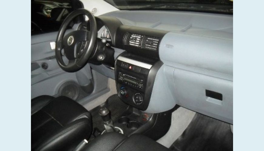 VOLKSWAGEN SPACEFOX COMFORTLINE 1.6 FLEX - PRETO - 2008 Foto 2 (Grande)