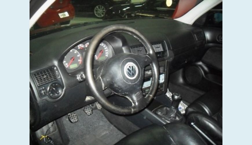 VOLKSWAGEN GOLF GTI 4P 2.0 TURBO - PRETO - 2002 Foto 2 (Grande)