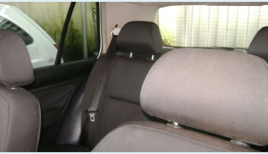 VOLKSWAGEN GOLF 1.6 MI TOTAL FLEX 8V 4P - BRANCO - 2002 Foto 3 (Grande)