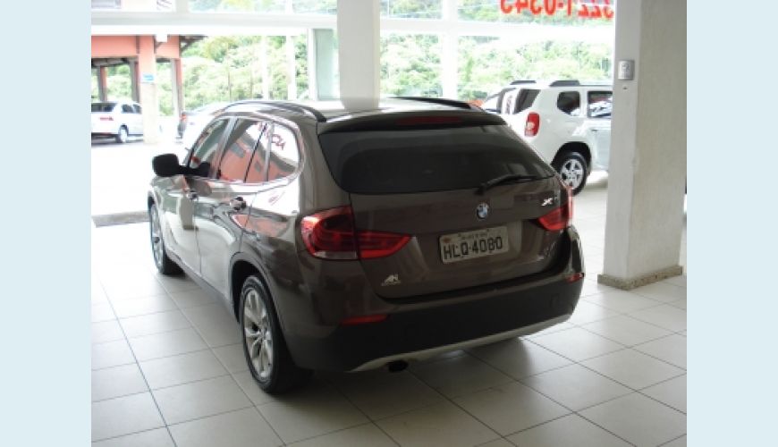BMW X1 - MARROM - 2012 Foto 3 (Grande)