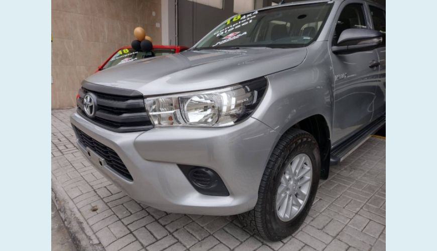 TOYOTA HILUX 2.8 NARROW 4X4 CD 16V DIESEL 4P - PRATA - 2018 Foto 3 (Grande)