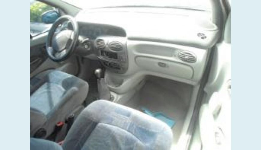RENAULT SCENIC 2.0 RXE 16V 4P - BEGE - 2001 Foto 3 (Grande)