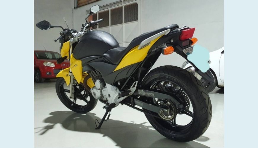 HONDA CB 300R STREET - AMARELO - 2013 Foto 3 (Grande)