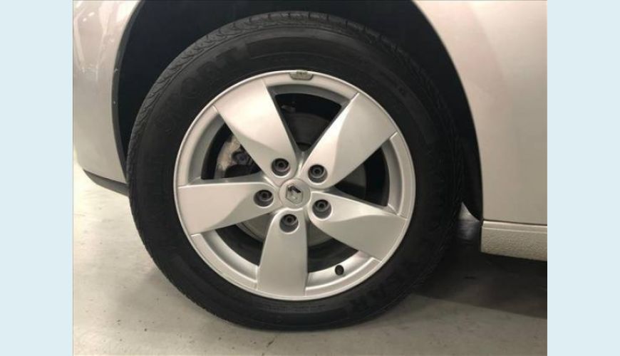 RENAULT FLUENCE 1.6 EXPRESSION 16V FLEX 4P - PRATA - 2014 Foto 3 (Grande)