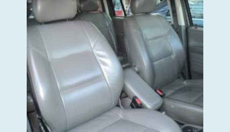 CHEVROLET ZAFIRA 2.0 MPFI ELITE 8V FLEXPOWER 4P AUT. - CINZA - 2005 Foto 3 (Grande)