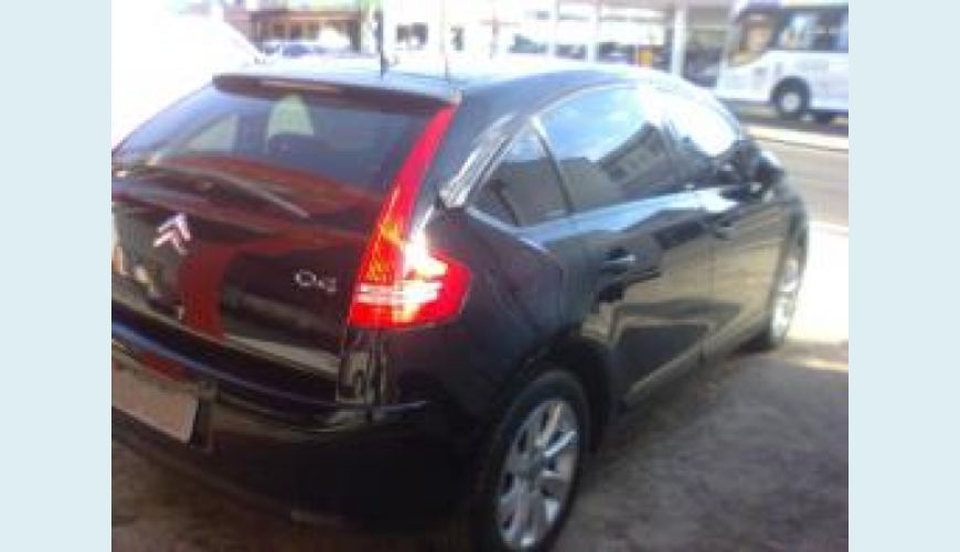 CITROËN C4 2.0 EXCLUSIVE 16V FLEX 4P AUT. - PRETO - 2011 Foto 3 (Grande)