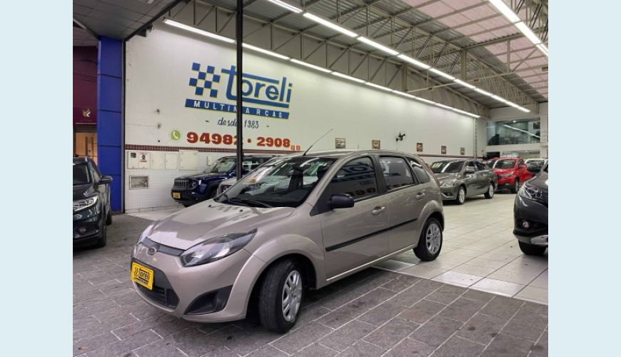 FORD FIESTA 1.0 ROCAM HATCH 8V FLEX 4P - PRATA - 2014 Foto 3 (Grande)