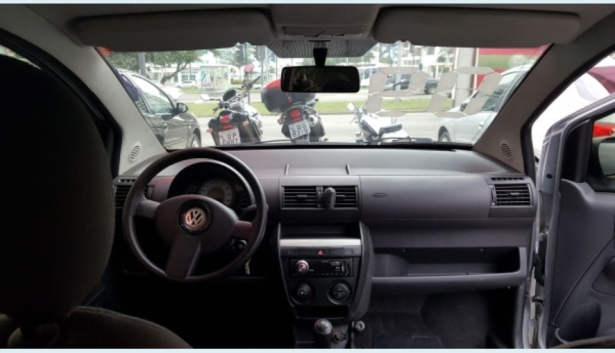 VOLKSWAGEN FOX 1.0 MI TREND 8V FLEX 4P - PRATA - 2009 Foto 3 (Grande)