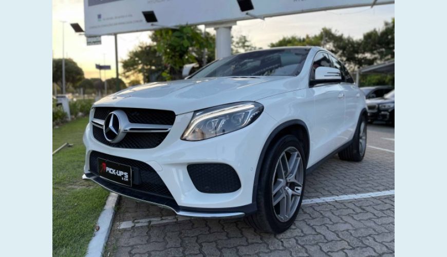 MERCEDES-BENZ GLE 400 3.0 V6 COUPÉ 4MATIC 9G-TRONIC - BRANCO - 2016 Foto 3 (Grande)