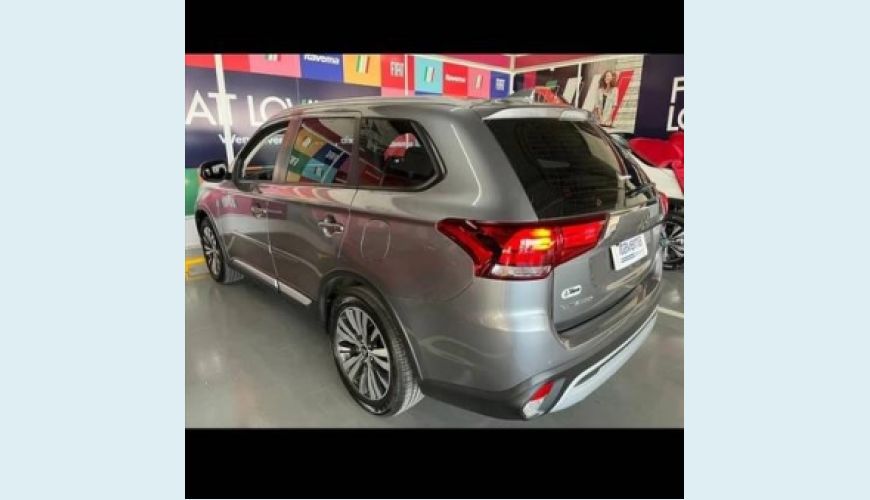 MITSUBISHI OUTLANDER 2.0 MIVEC HPE AUT. - CINZA - 2022 Foto 3 (Grande)