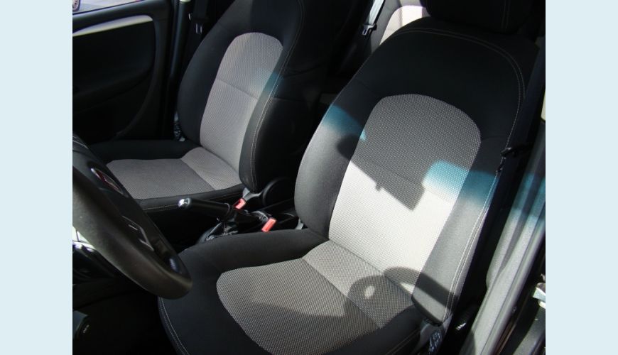 FIAT LINEA 1.8 ESSENCE 16V FLEX 4P AUT. - PRETO - 2015 Foto 3 (Grande)