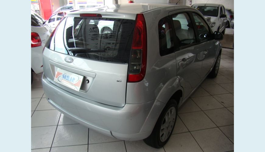 FORD FIESTA 1.6 ROCAM SE 8V FLEX 4P - PRATA - 2014 Foto 3 (Grande)
