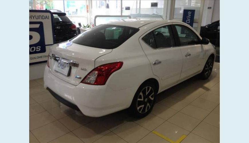 NISSAN VERSA 1.6 16V FLEX SL 4P XTRONIC - BRANCO - 2017 Foto 3 (Grande)