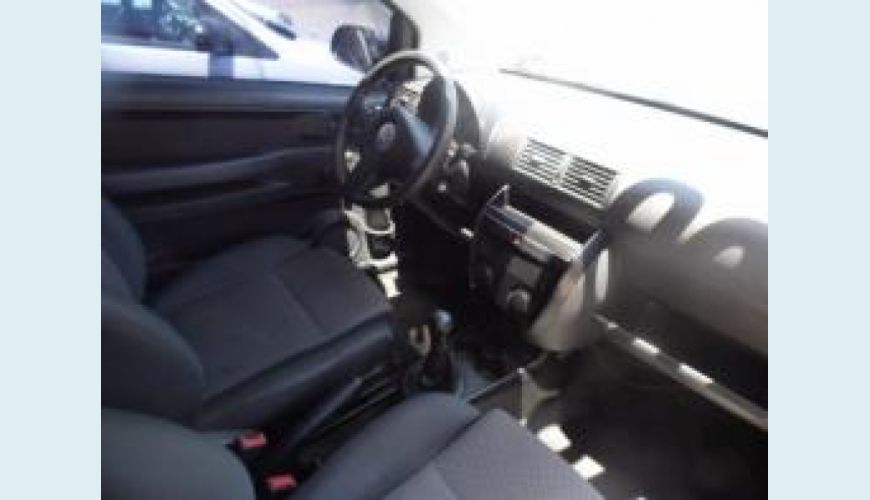 VOLKSWAGEN FOX 1.0 MI 8V FLEX 2P - VERMELHO - 2006 Foto 3 (Grande)