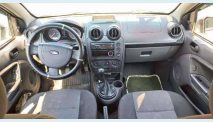 FORD FIESTA 1.0 ROCAM SE 8V FLEX 4P - PRATA - 2014 Foto 3 (Grande)