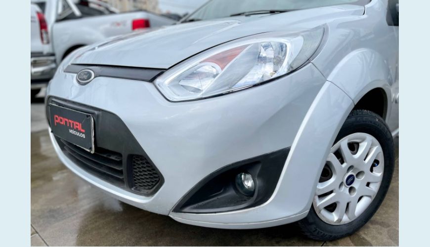 FORD FIESTA 1.6 ROCAM SEDAN 8V FLEX 4P - PRATA - 2013 Foto 3 (Grande)