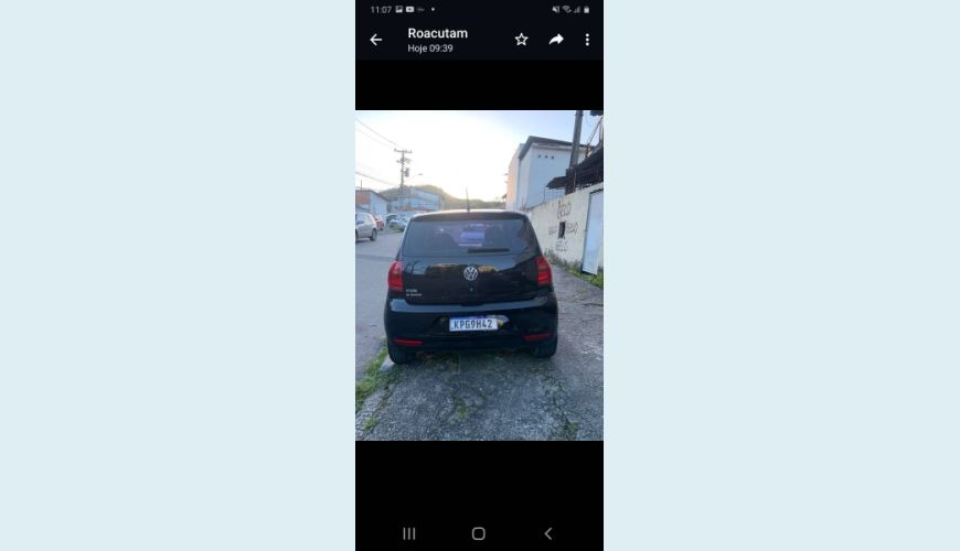 VOLKSWAGEN FOX 1.0 MI 8V FLEX 4P - PRETO - 2013 Foto 3 (Grande)